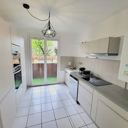 Apartment T4 Fontaine